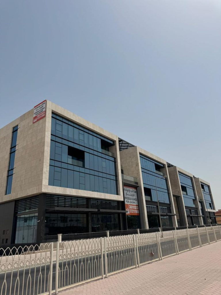 Bahrain Project Featuring Cross Cut Beige Travertine